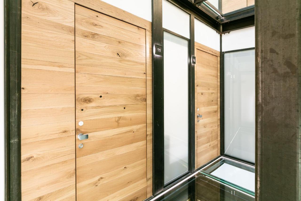 Domus Cavour Rooms&Suites Tirano Exteriör bild