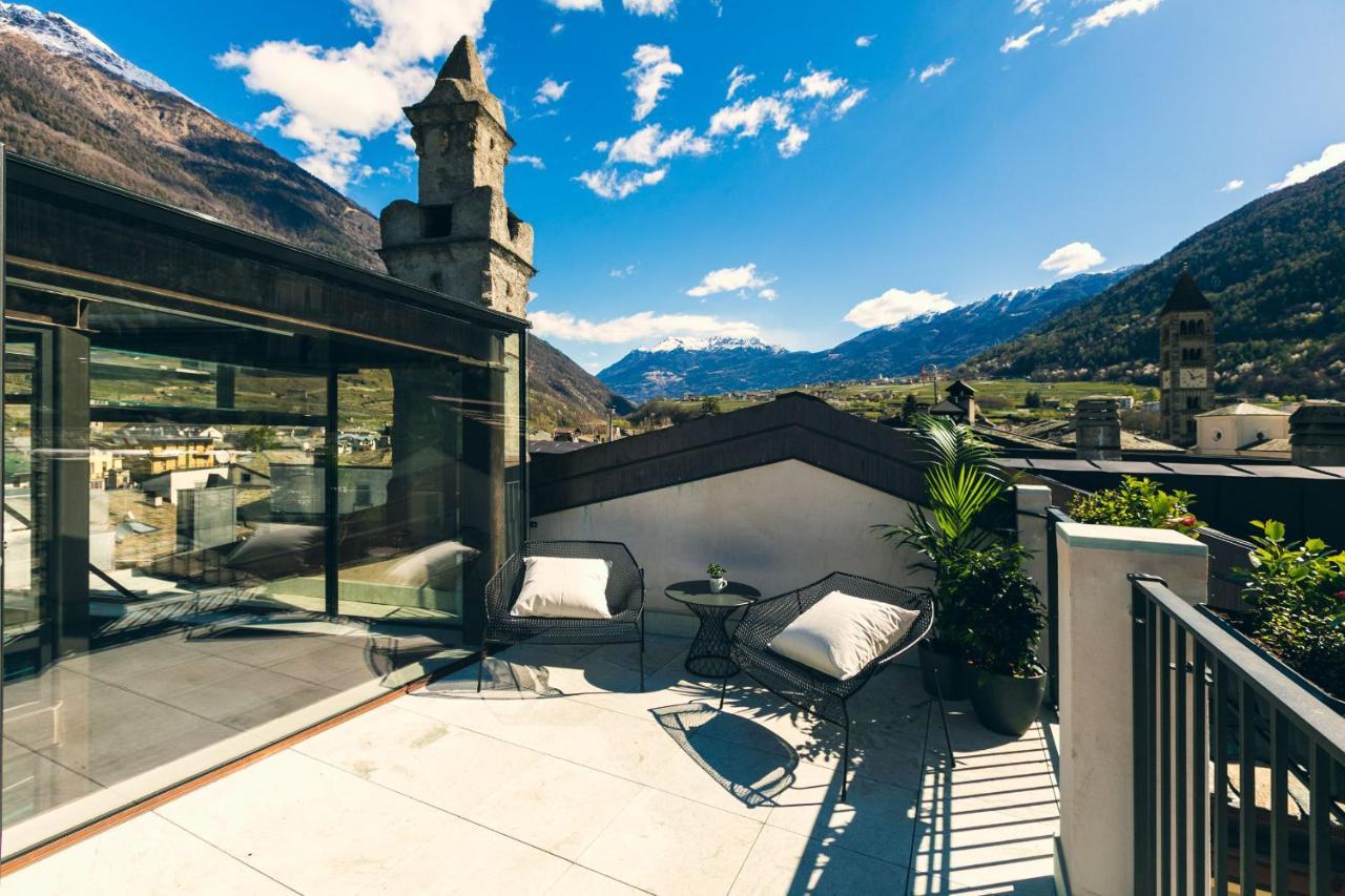 Domus Cavour Rooms&Suites Tirano Exteriör bild