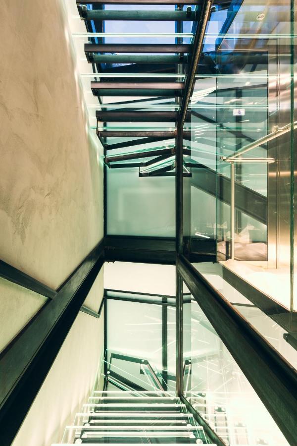 Domus Cavour Rooms&Suites Tirano Exteriör bild