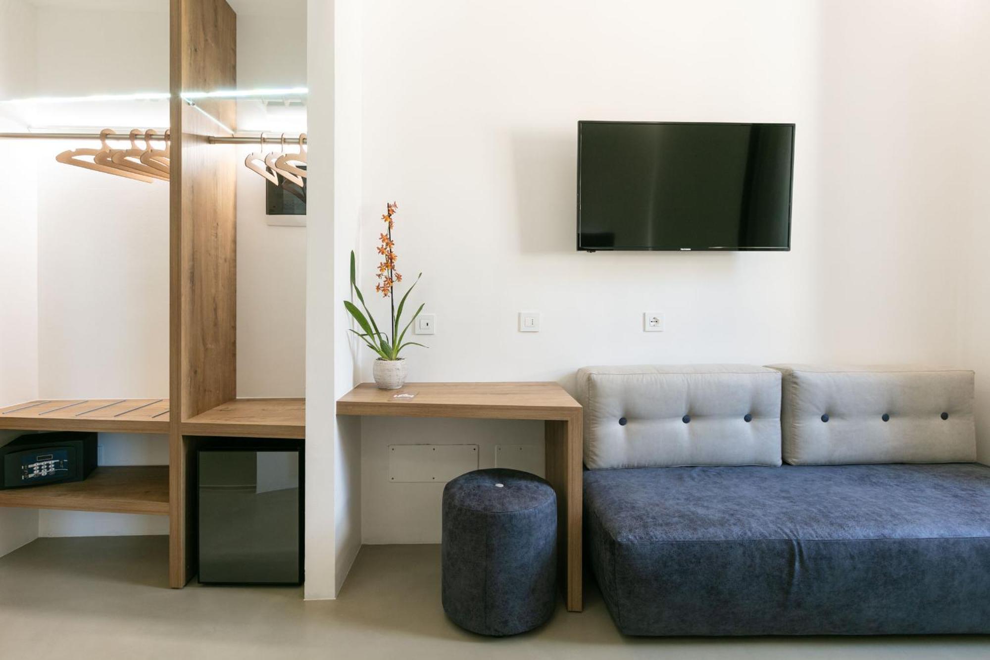 Domus Cavour Rooms&Suites Tirano Rum bild