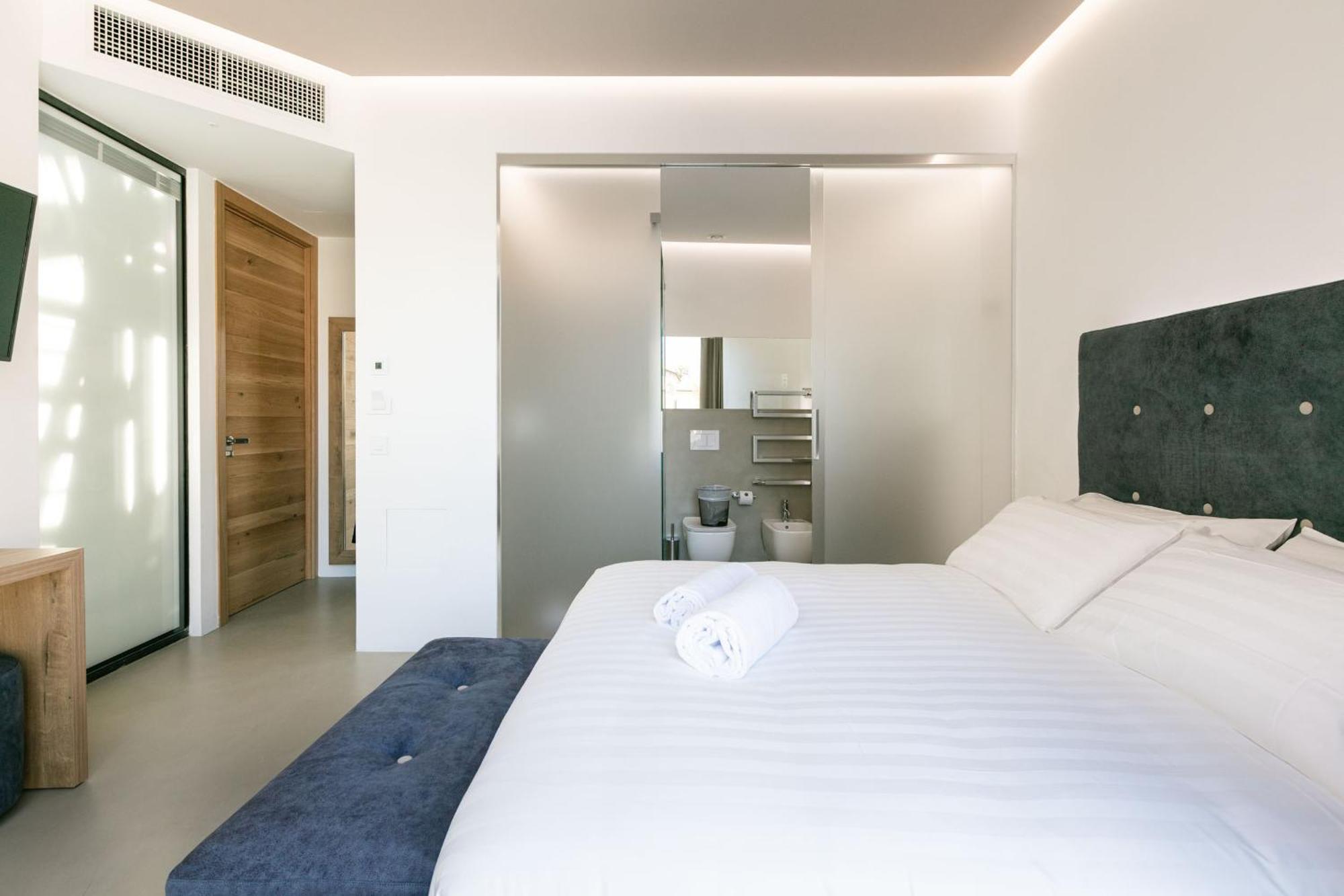 Domus Cavour Rooms&Suites Tirano Rum bild
