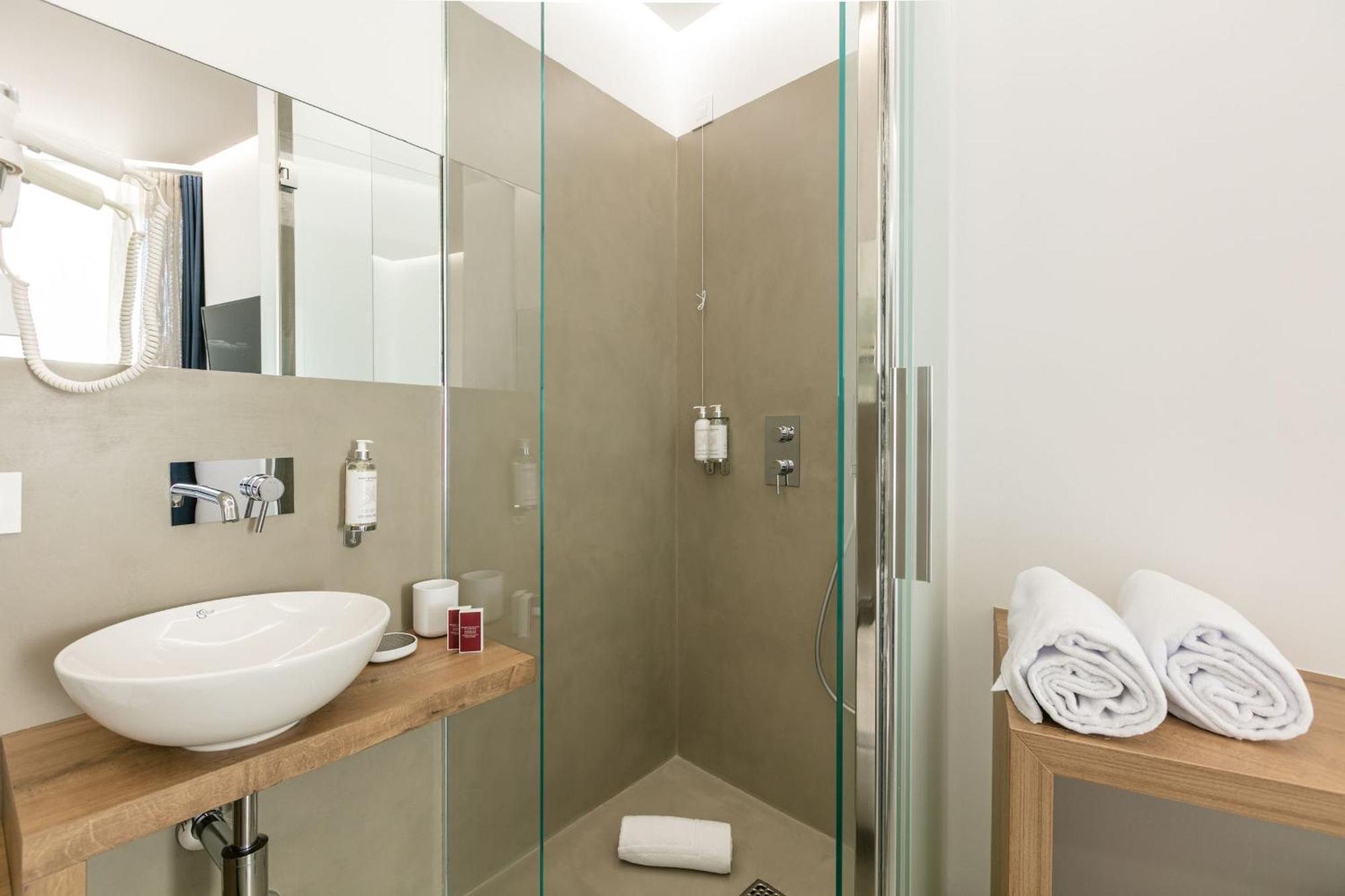 Domus Cavour Rooms&Suites Tirano Rum bild