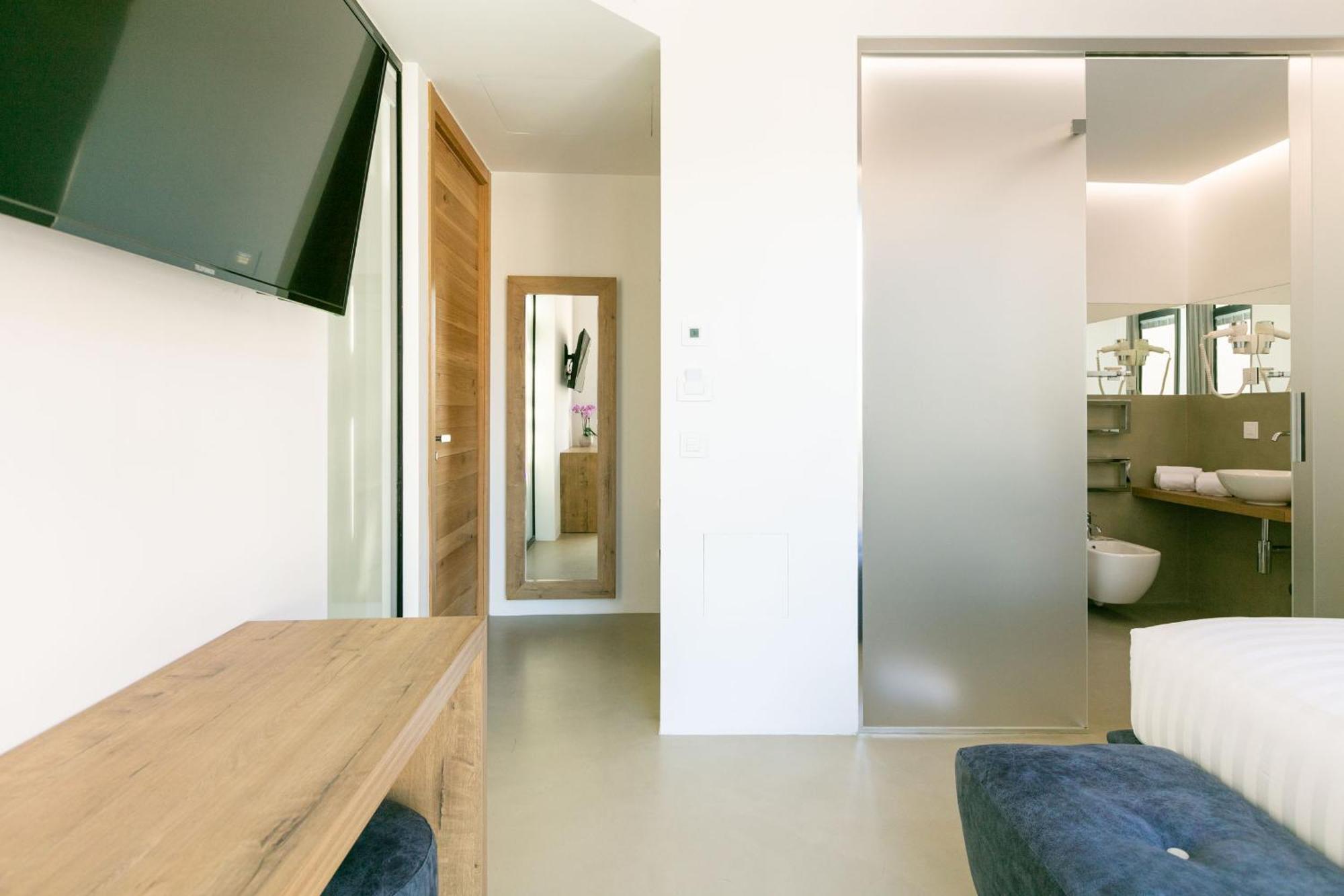 Domus Cavour Rooms&Suites Tirano Rum bild