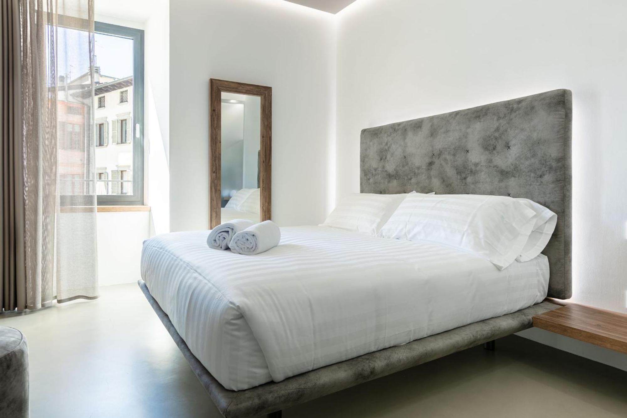 Domus Cavour Rooms&Suites Tirano Rum bild