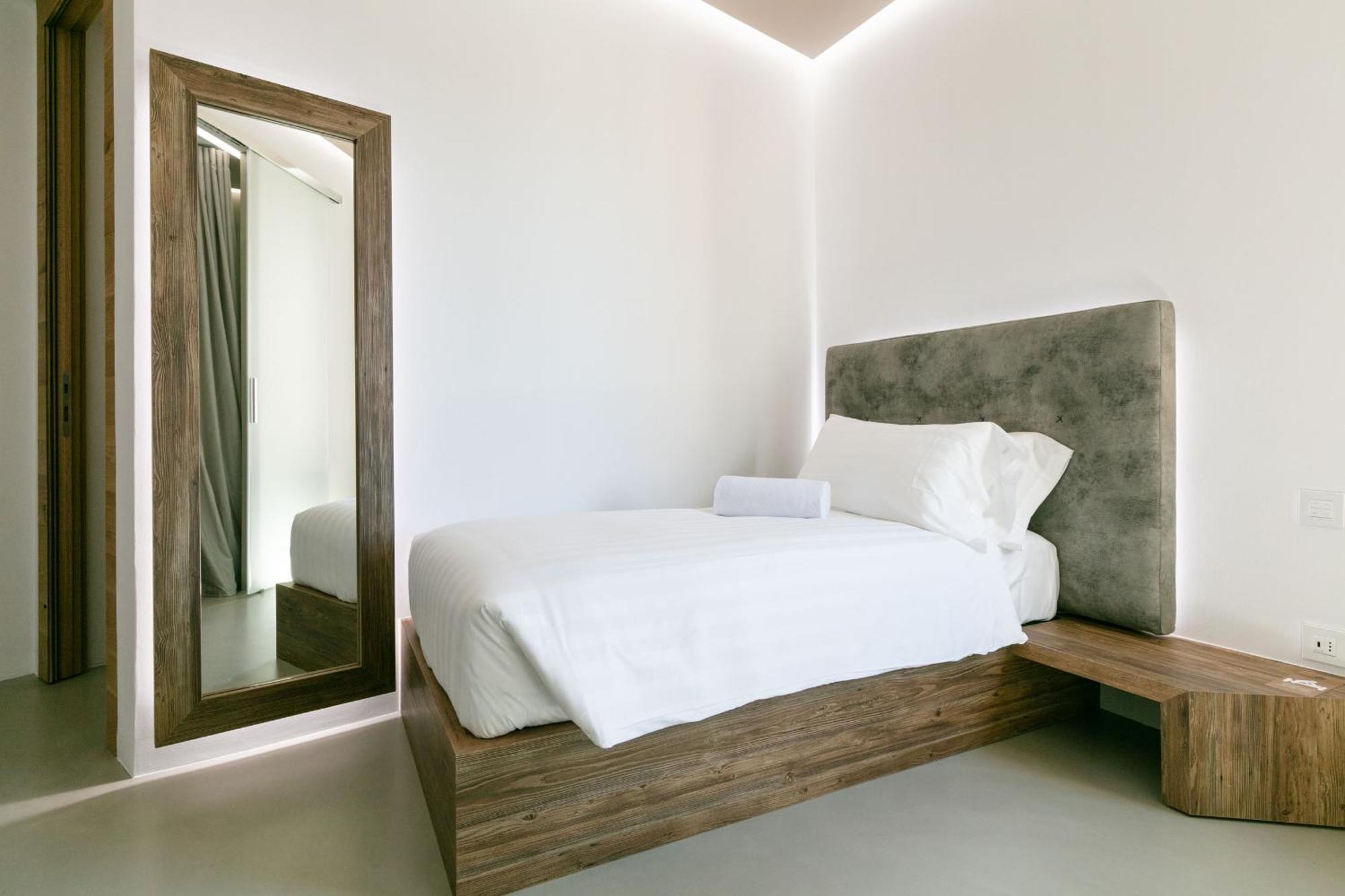 Domus Cavour Rooms&Suites Tirano Rum bild